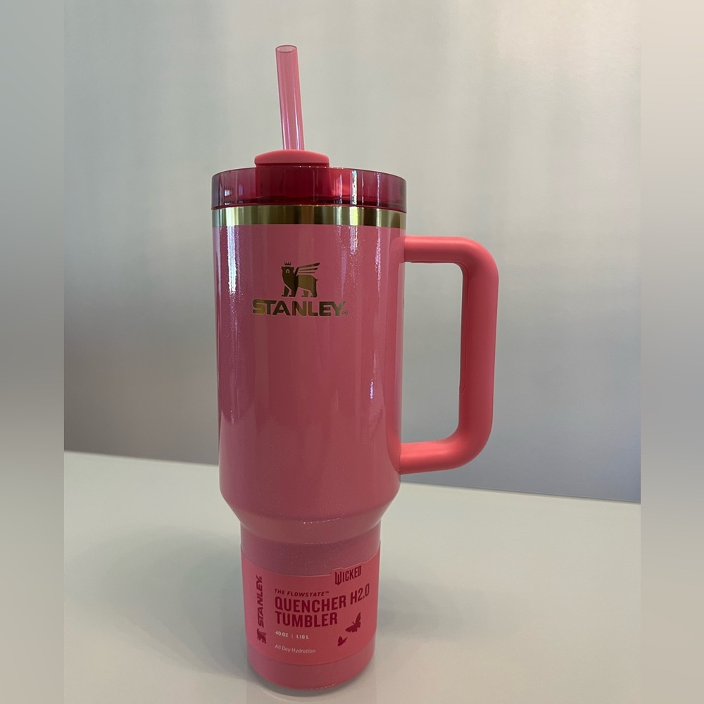 Stanley Wicked Glinda Pink Quencher